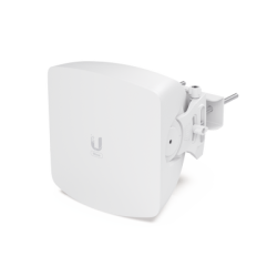 UISP Access Point Multipunto Tecnología Wave en 60 Ghz, hasta 15 estaciones, hasta 5.4 Gbps, respaldo en 5 Ghz. 1 puerto SFP+ 1