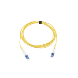 Jumper de Fibra Óptica Monomodo (OS2), XGLO, Riser, LC/UPC-LC/UPC Duplex, OFNR, Color Amarillo, 10 Metros (32.81 Pies)