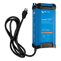 Blue Smart IP22 12/30 / Cargador de Baterías 12V, 30A / Para Ambientes Marinos y Terrestres. / Bancos de 120 a 300 Ah